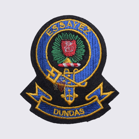 Dundas Essayez Clan Badge